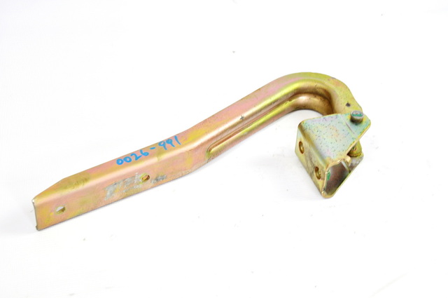 KOMATSU Крепления капота