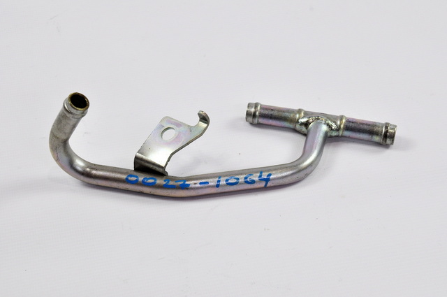 TOYOTA Тройник обратки цилиндров подъема