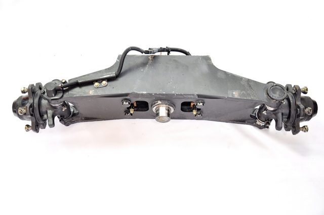 KOMATSU Управляемый мост в сборе