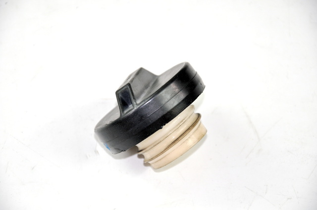 UNICARRIERS Крышка горловины топливного бака