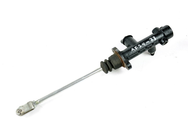 UNICARRIERS Главный тормозной цилиндр в сборе