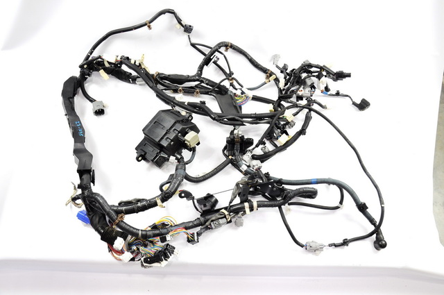 TOYOTA Жгут главный с блоком предохранителей