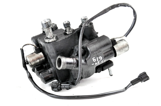 UNICARRIERS Клапан распределительный в сборе