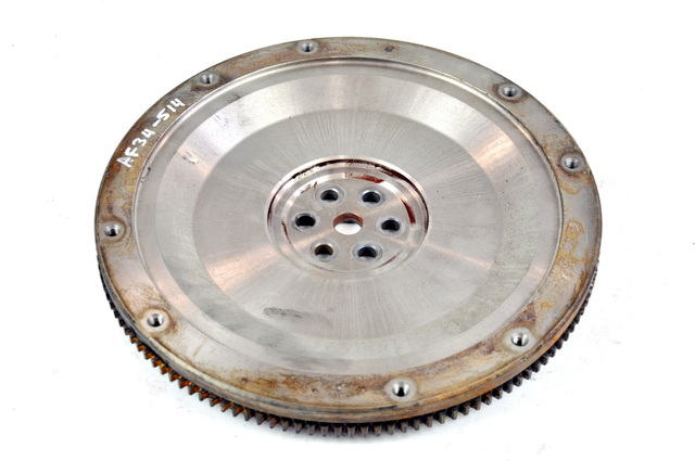 UNICARRIERS Маховик