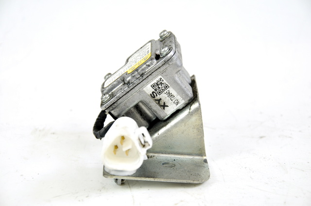 TOYOTA Датчик рывков скорости движения