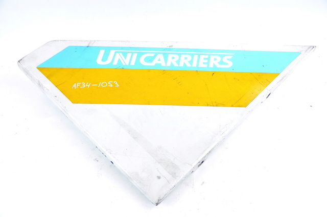 UNICARRIERS Панель кузова боковая