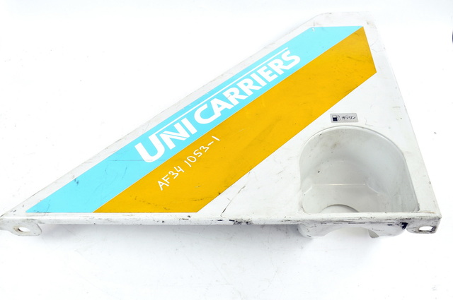 UNICARRIERS Панель кузова боковая