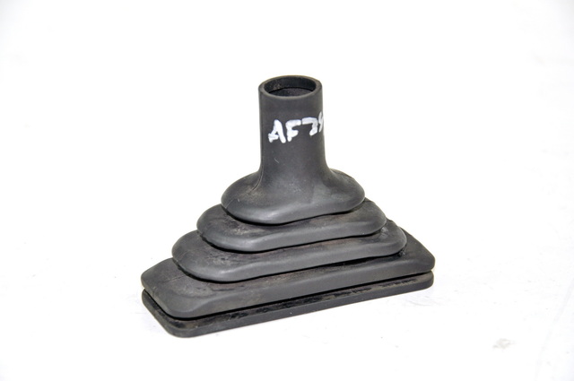 UNICARRIERS Пыльник рычага мачты