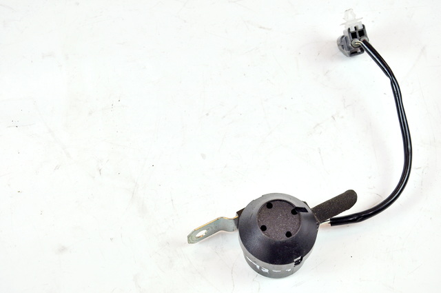 TOYOTA Зуммер заднего хода